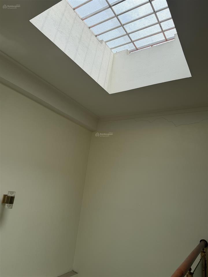 Ô tô đỗ cổng phố minh khai 50m2 x6t thang máy full nội thất lô góc 2 thoáng kd sổ đỏ cc