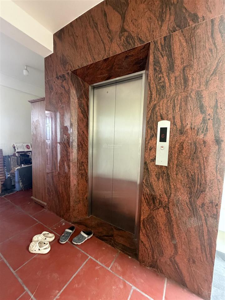 Ô tô đỗ cổng phố minh khai 50m2 x6t thang máy full nội thất lô góc 2 thoáng kd sổ đỏ cc