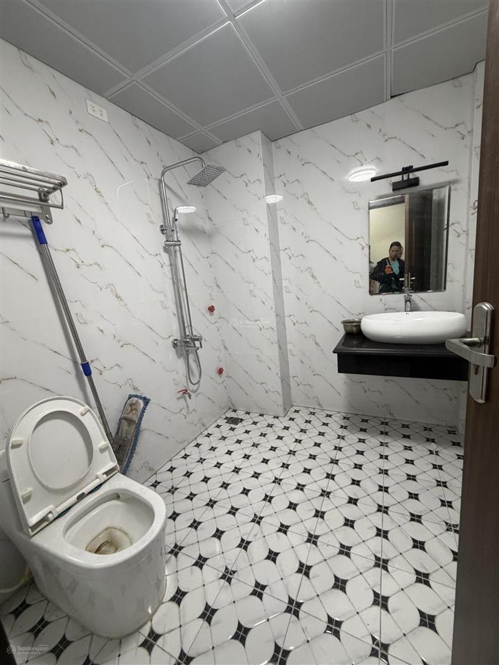 Sát phố minh khai 32m² x5t giá 6,3 tỷ sổ cc 2 thoáng dân xây nông thôn tứ tung ở ngay