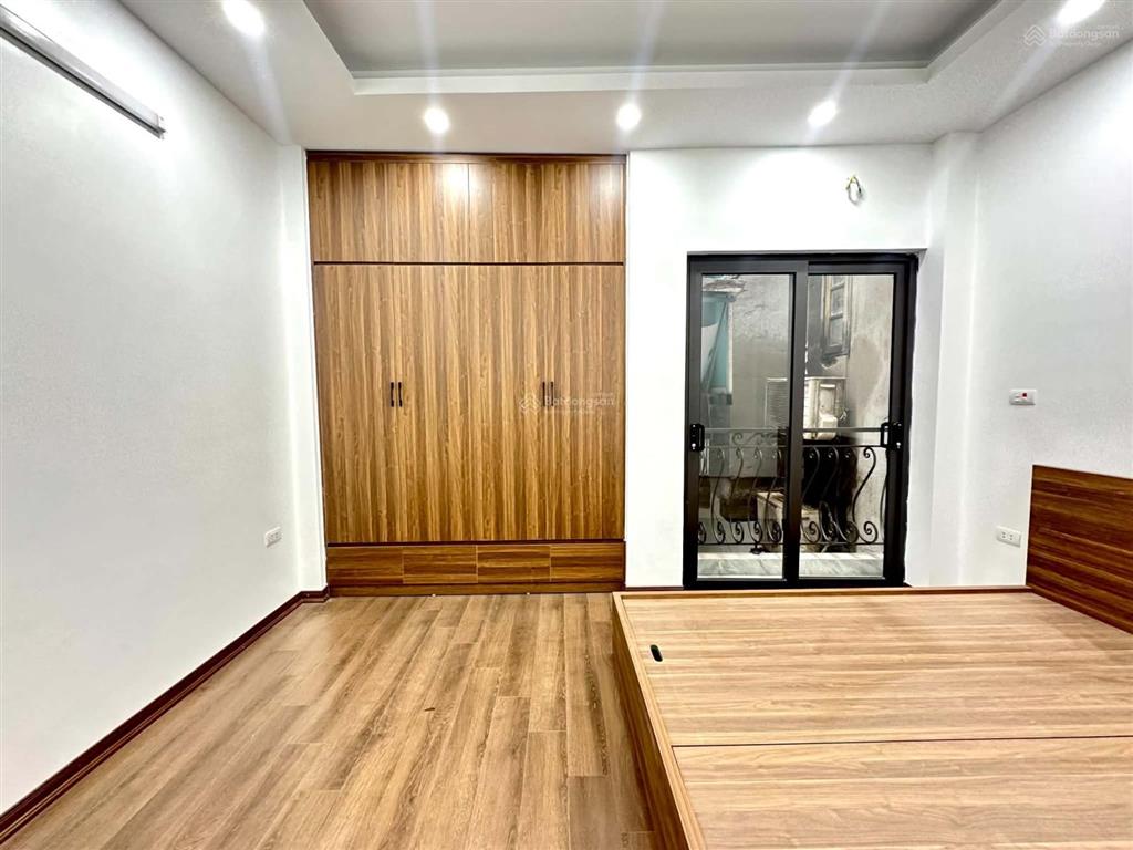 Siêu hời! nhà trần khát chân, 2 thoáng 3 ngủ khép kín, sổ riêng, không qh