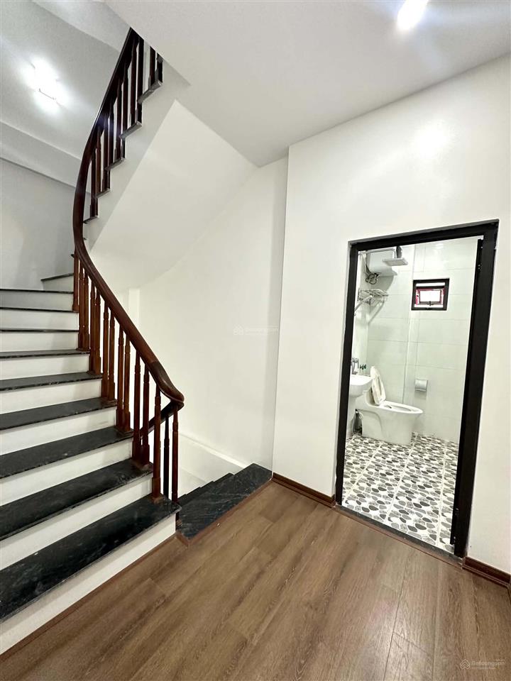 Siêu hời! nhà trần khát chân, 2 thoáng 3 ngủ khép kín, sổ riêng, không qh