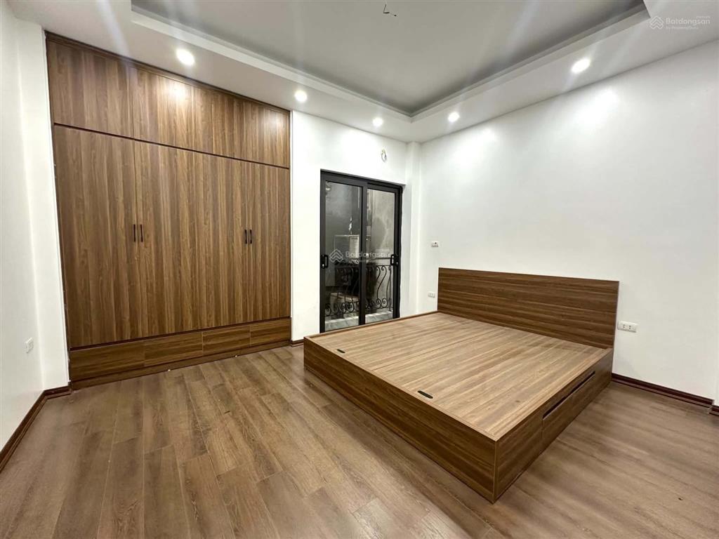 Siêu hời! nhà trần khát chân, 2 thoáng 3 ngủ khép kín, sổ riêng, không qh