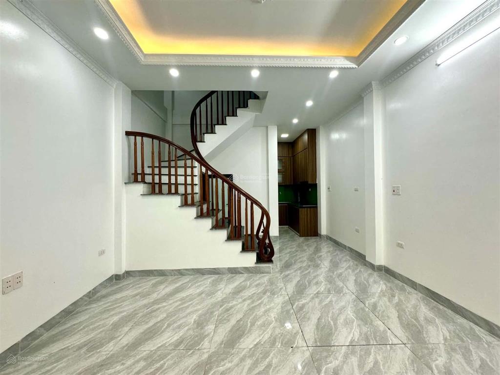 Siêu hời! nhà trần khát chân, 2 thoáng 3 ngủ khép kín, sổ riêng, không qh