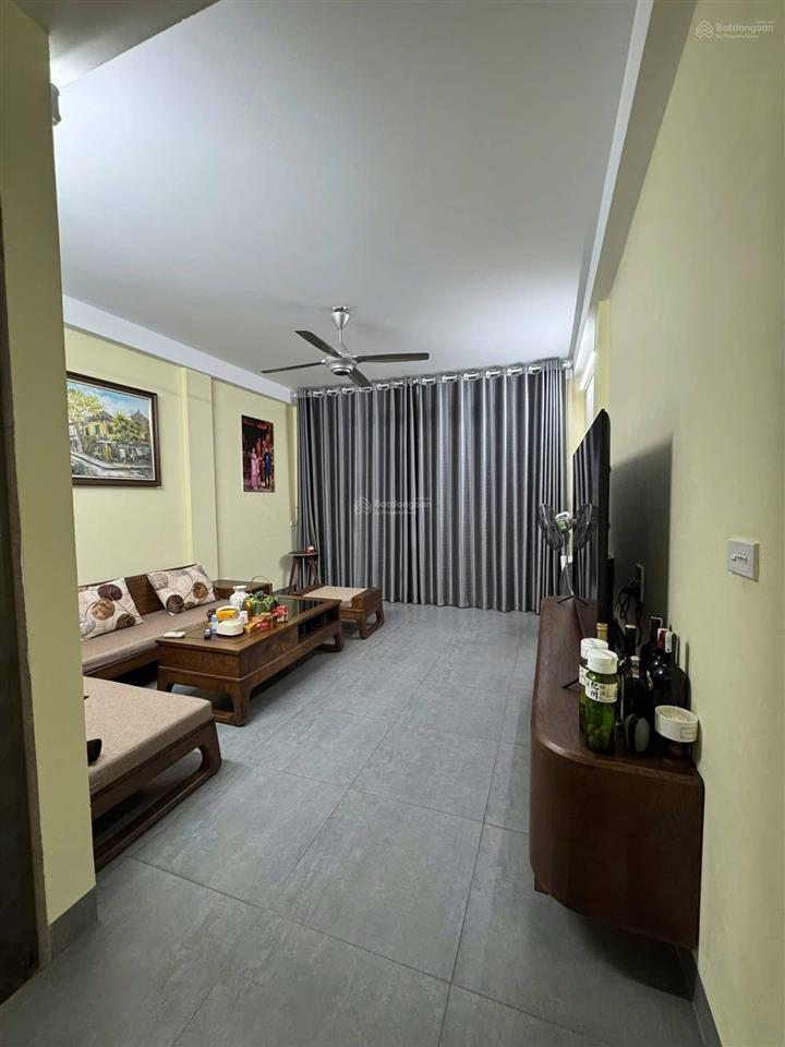 Gần phố mình khai 30m2 x 5t giá 5.8 tỷ sổ cc ngõ nông thông 2 thoáng ở ngay