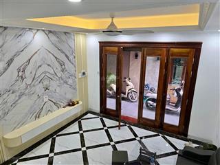Nhà đẹp phố minh khai 35m2 x5t giá 6.8 tỷ 2 thoáng dân xây ngõ thông tứ tung ở ngay