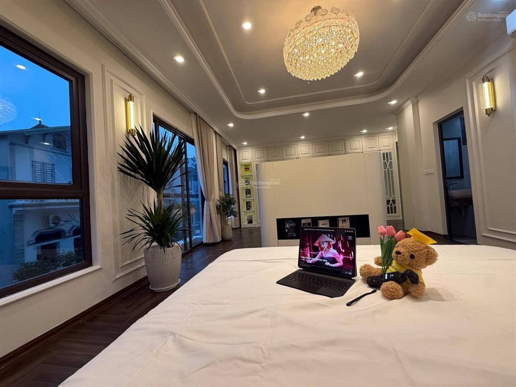 Sát phố lạc trung 40m2 x4t giá nhỉnh 8 tỷ sổ cc 2 thoáng dân xây ở ngay