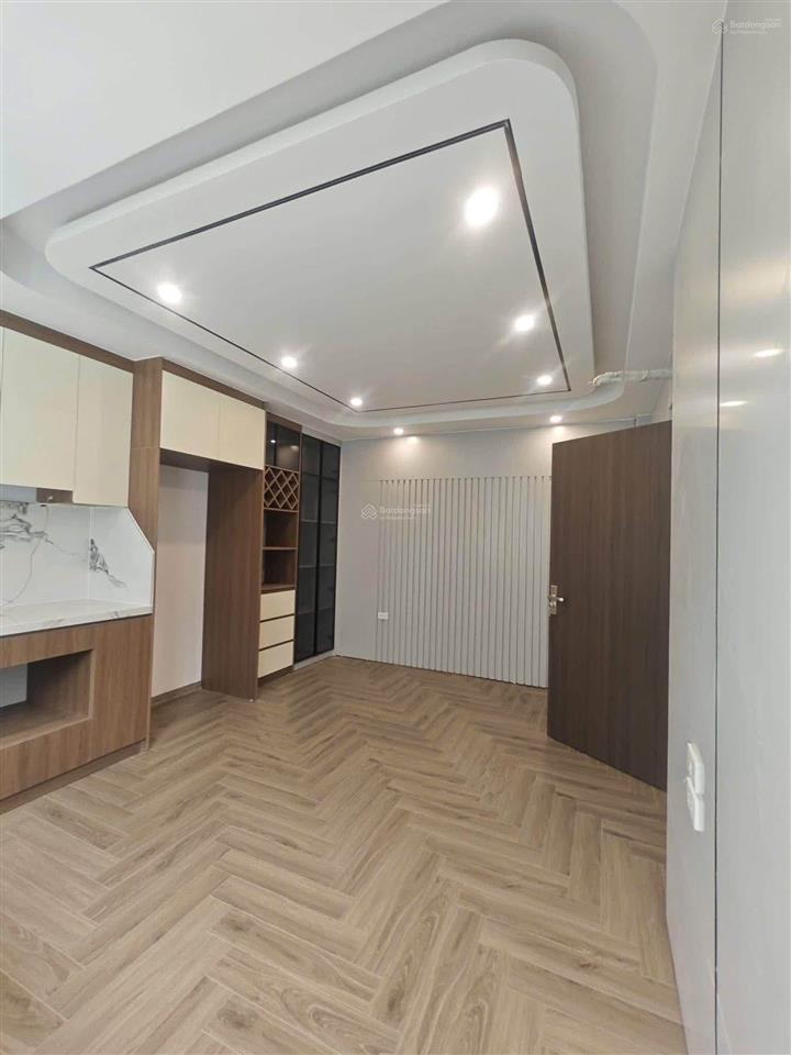 Ô tô đỗ cổng phố lạc trung 45m2 x5t giá nhỉnh 8 tỷ sổ cc dân xây chắc chắn bao quy hoạch