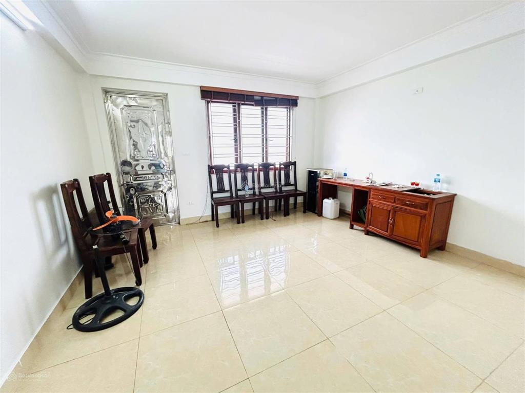 Ô tô đỗ cổng phố trương định 33m2 x4t giá 6.6 tỷ sổ đỏ cc 2 thoáng dân xây ở ngay