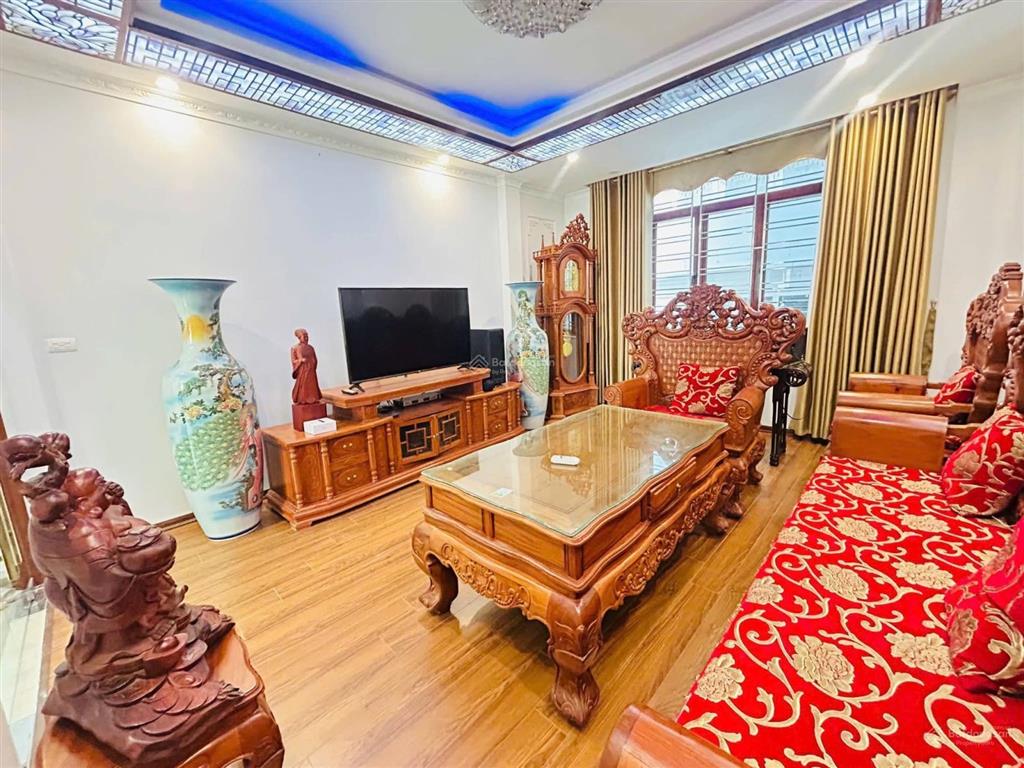 Ô tô đỗ cổng phố trương định 33m2 x4t giá 6.6 tỷ sổ đỏ cc 2 thoáng dân xây ở ngay