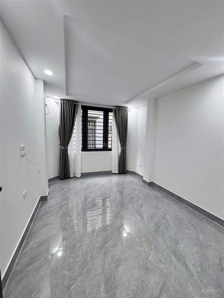 Nhà đẹp phố cổ lò đúc 35m2 x4t giá 7 tỷ dân xây chắc chắn ngõ nông thông tứ tung sổ đỏ cc có tl