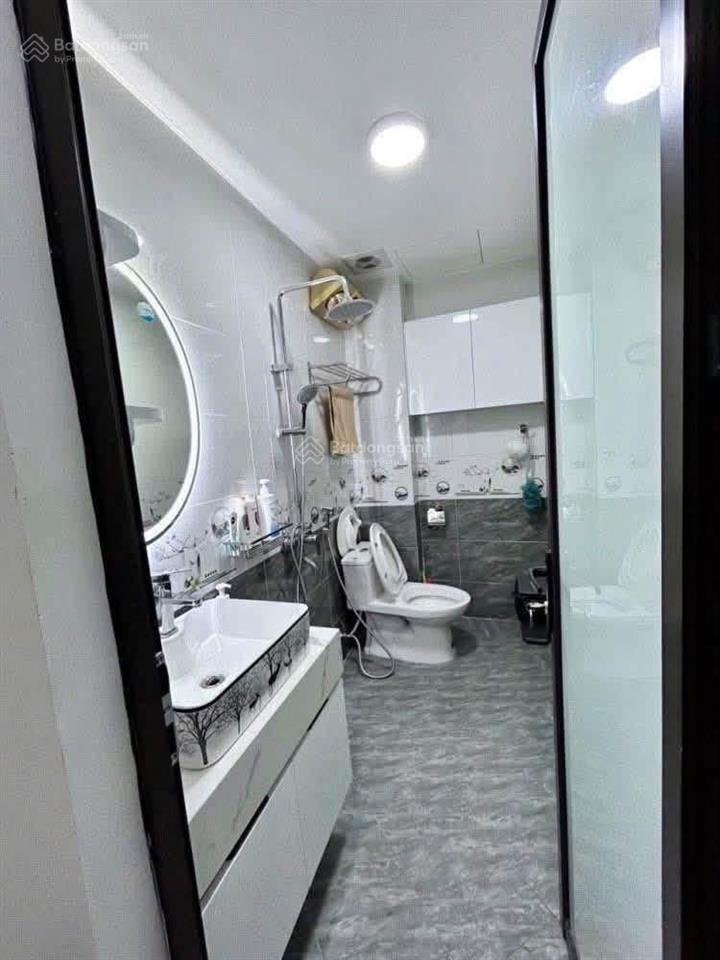 Ô tô đỗ cổng phố trần đại nghĩa 45m2 x5t giá 8 tỷ sổ cc 2 thoáng gần các trường đại học bách khoa