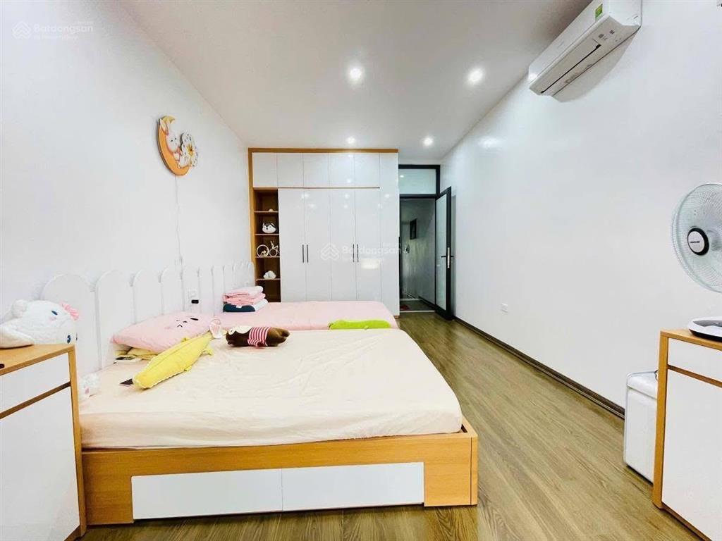 Lô góc 3 thoáng dân xây phố lò đúc 33m2 x4t giá 7 tỷ sổ cc bao qh có tl