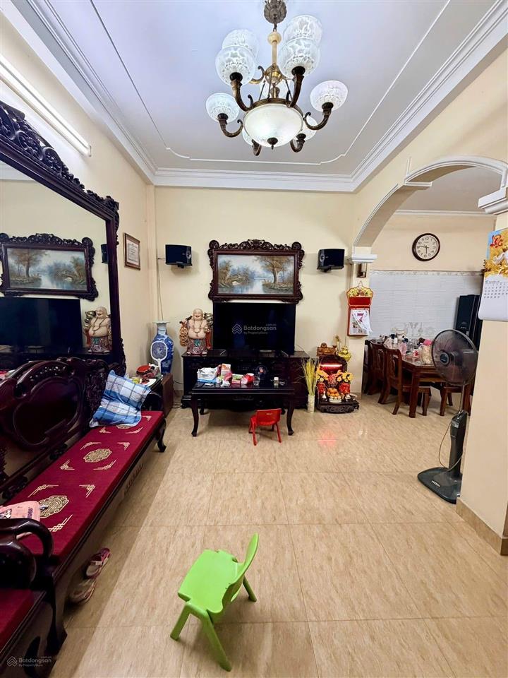 Bán đất tặng nhà 3 tầng phố trương định 135m2 x 3t lô góc 2 thoáng đầu tư xây dòng tiền sổ đỏ cc