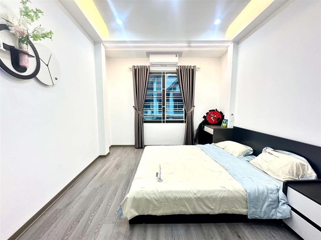 Bán nhà gốc đề  minh khai 2 thoáng 30m ra ô tô, kinh doanh, 5 tầng 3 ngủ, sđcc, qh ổn