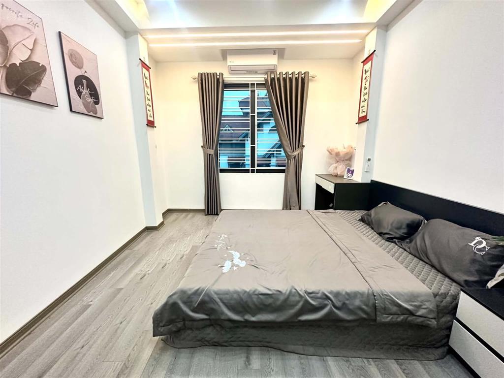 Bán nhà gốc đề  minh khai 2 thoáng 30m ra ô tô, kinh doanh, 5 tầng 3 ngủ, sđcc, qh ổn