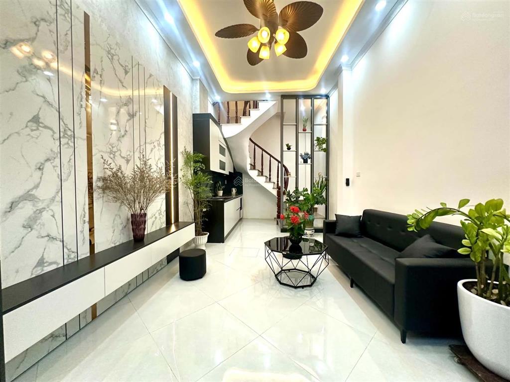 Bán nhà gốc đề  minh khai 2 thoáng 30m ra ô tô, kinh doanh, 5 tầng 3 ngủ, sđcc, qh ổn