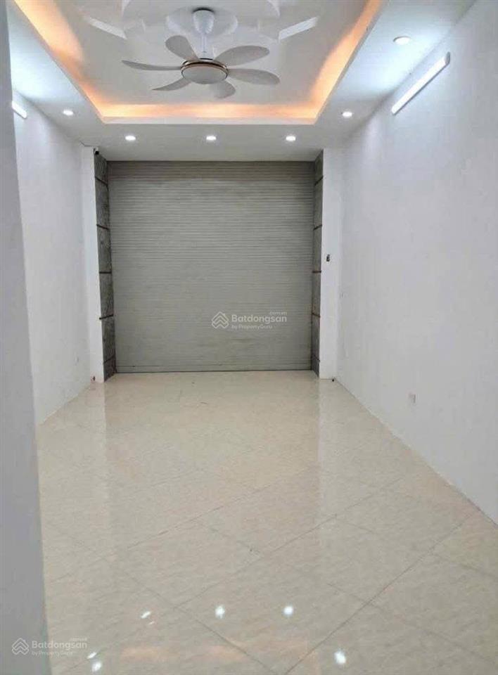 Ô tô đỗ phố nguyễn khoái 40m2 x6t giá 6.9 tỷ sổ cc kd nhà đẹp dân xây 2 thoáng có tl bao qh