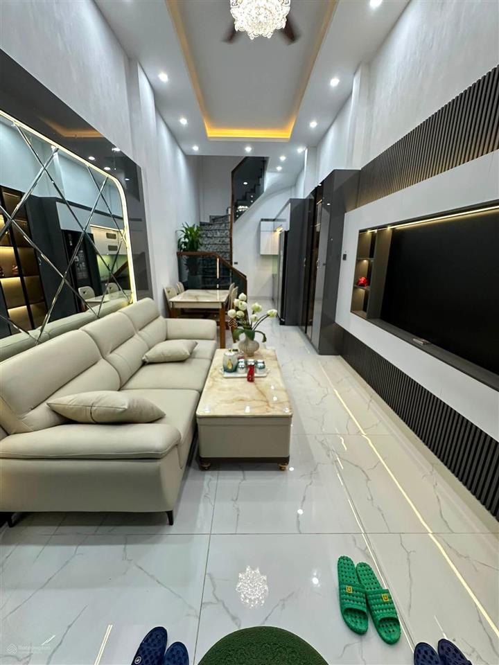 Lô góc phố minh khai 42m2 x5t giá nhỉnh 7 tỷ sổ cc 2 thoáng dân xây có tl bao qh