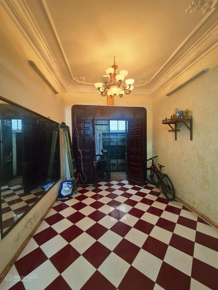 Ô tô đỗ cổng phố trương định 48.1m2x4t dân xây 2 thoáng chắc chắn kd sổ đỏ cc có tl bao qh