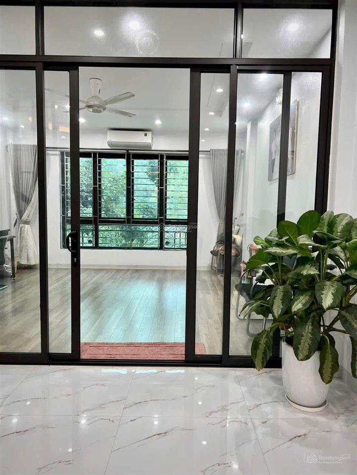 Gần phố nguyễn đức cảnh 40m2 x5t giá 7.3 tỷ sổ cc có tl nhà mới coong ở ngay