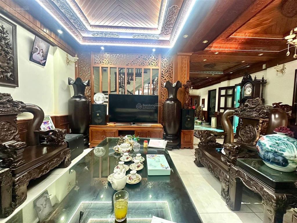 Gần phố đại la 55m2 x5t giá 9.7 tỷ sổ cc có tl 2 thoáng dân xây có tl bao qh