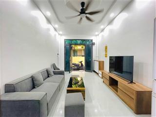 Sau nhà mặt phố giáp nhị 40m2 x5t giá 8 tỷ sổ cc có tl2, thoáng kinh doanh nhà đẹp dân xây bao qh