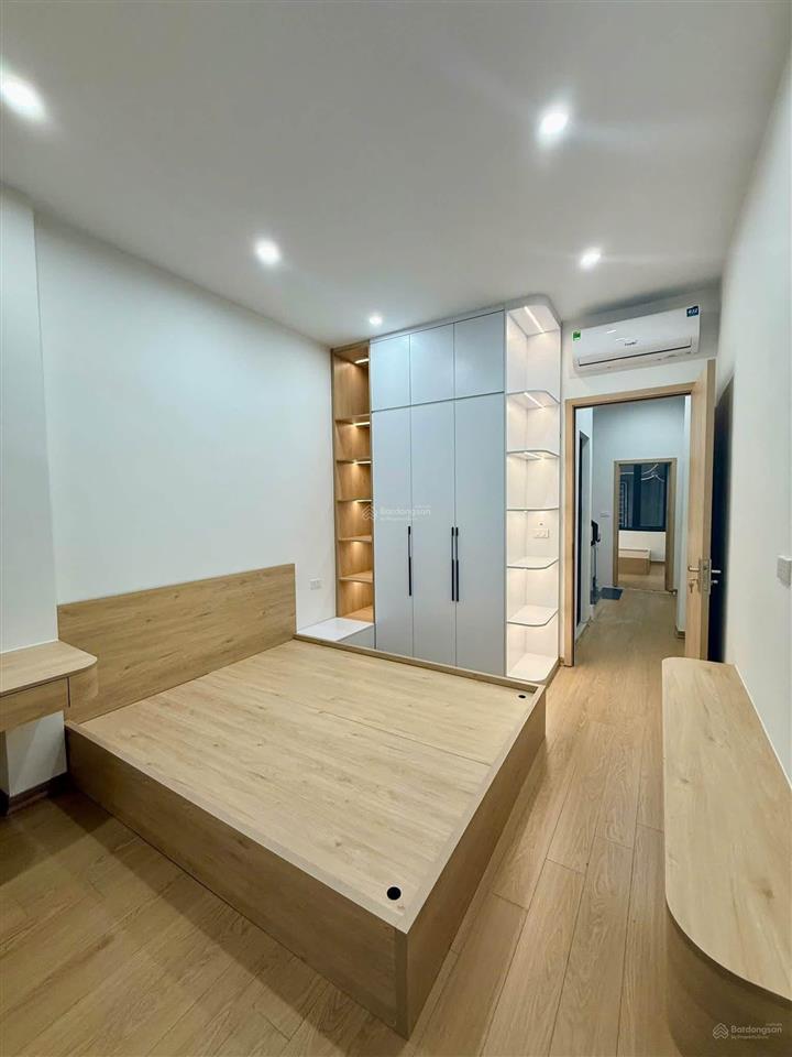 Ô tô đỗ cổng phố lương khánh thiện 40m2 x4t giá nhỉnh 8 tỷ sổ cc kd có tl