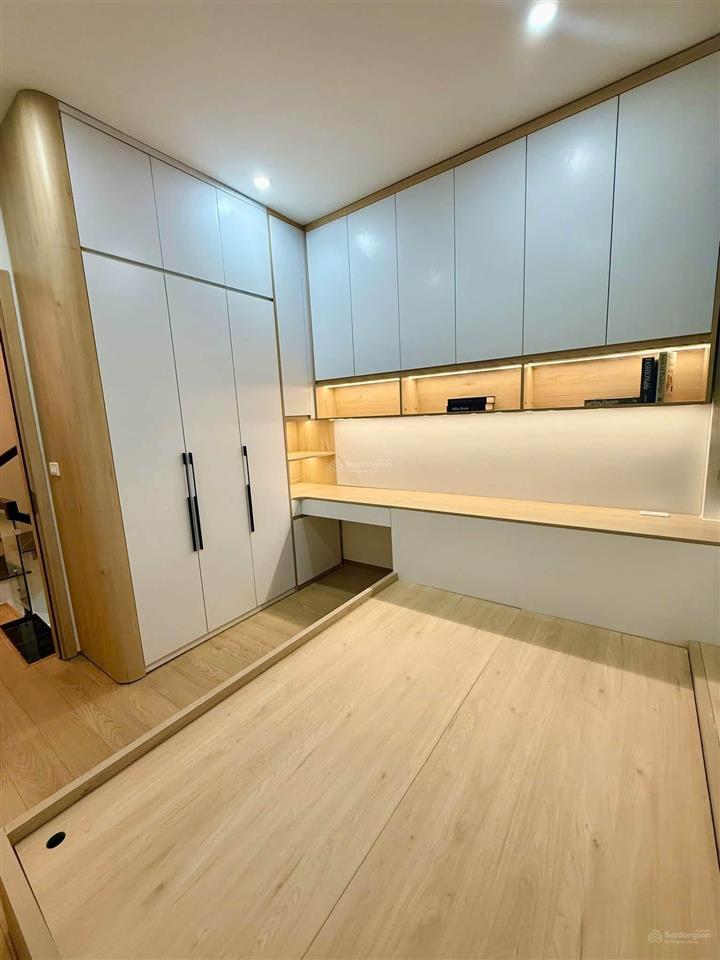 Ô tô đỗ cổng phố lương khánh thiện 40m2 x4t giá nhỉnh 8 tỷ sổ cc kd có tl