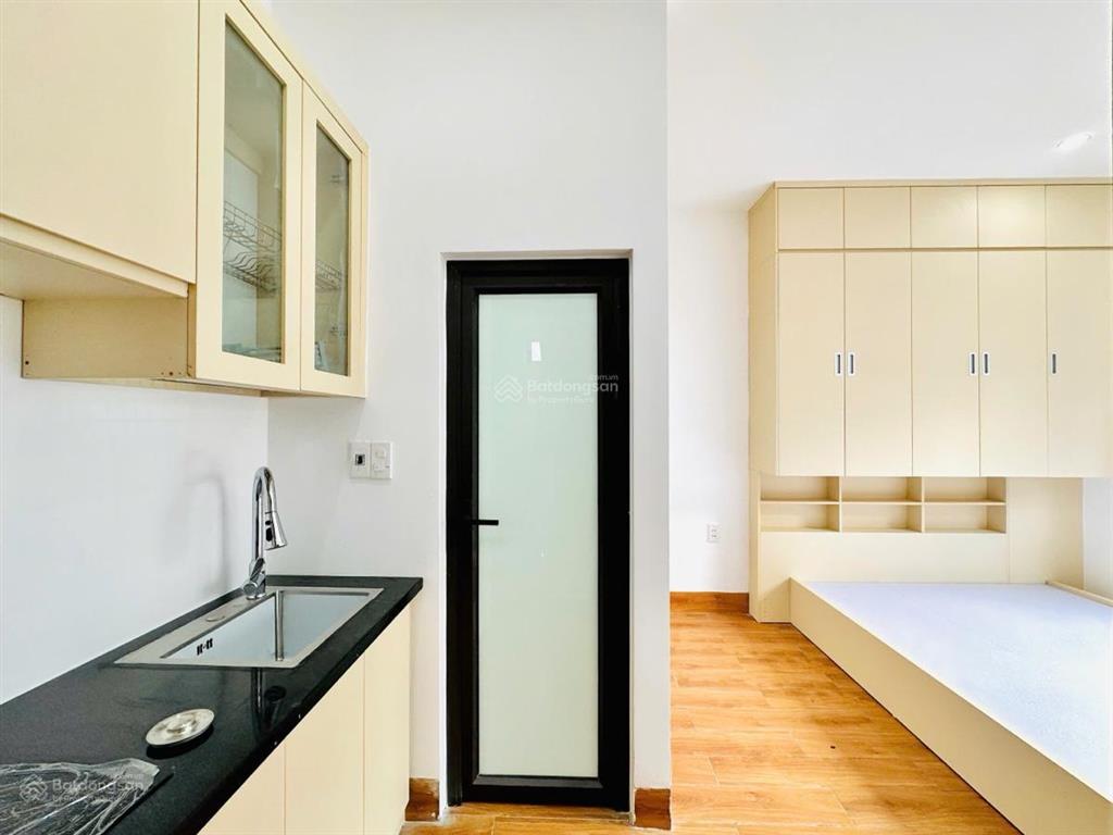 Giảm chào 1 tỷ phố minh khai 70m2 x7t thang máy đủ pccc gpxd 13p kép kín sổ cc có tl bao qh
