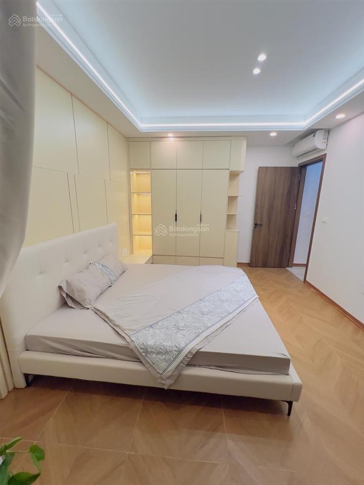 Ô tô đỗ cửa phố đại la 40m2 x5t thang máy full nội thất mới coong 2 thoáng đẹp ở ngay giá 9,2 tỷ