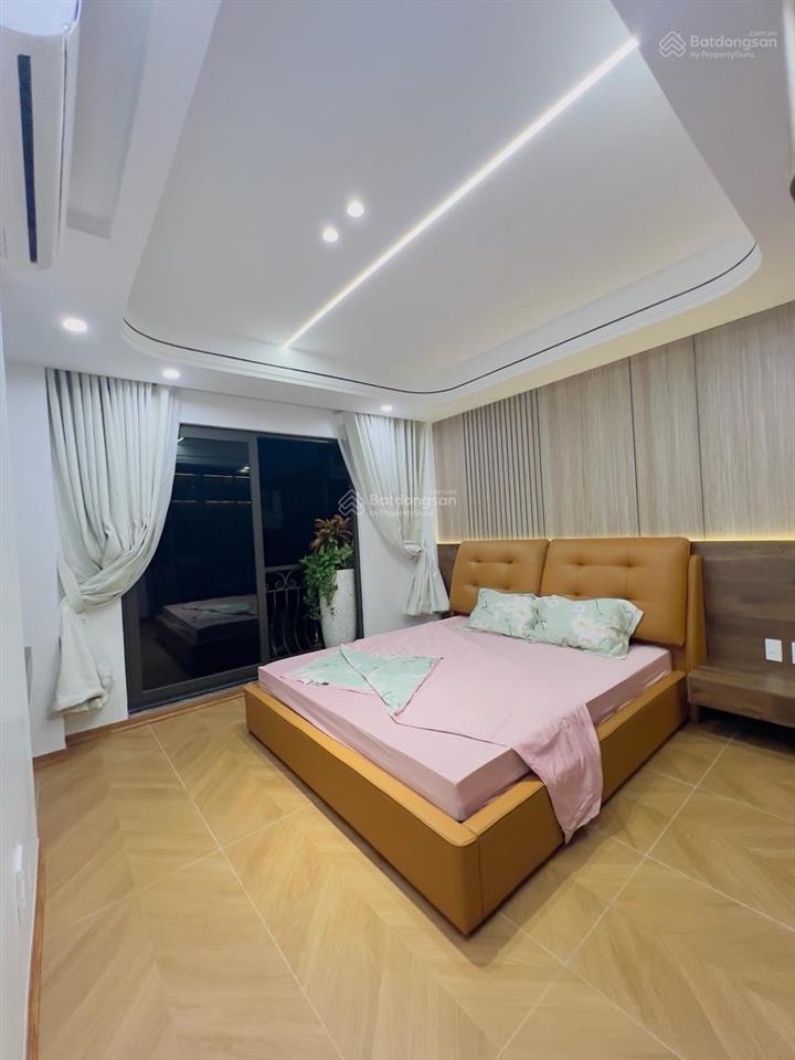 Ô tô đỗ cửa phố đại la 40m2 x5t thang máy full nội thất mới coong 2 thoáng đẹp ở ngay giá 9,2 tỷ
