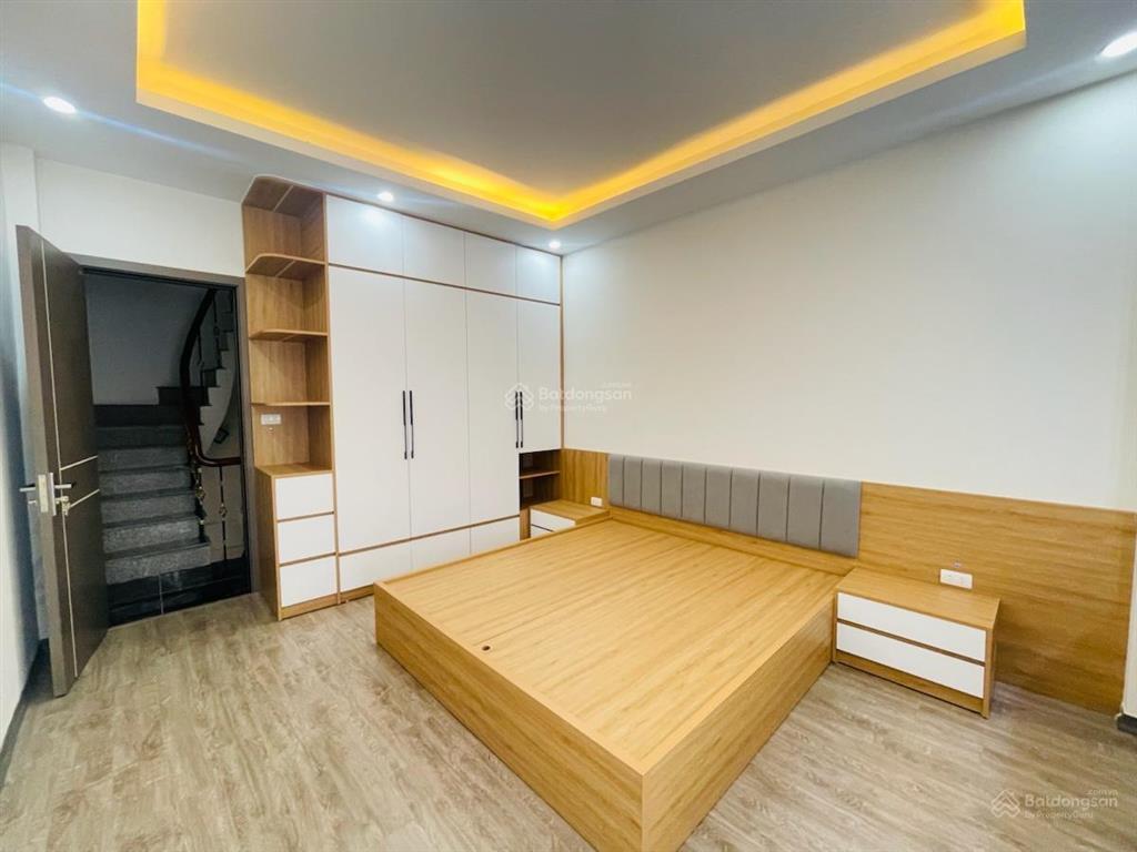 Giảm chào! nguyễn đức cảnh, 20m ra ô tô, 2 thoáng, dân xây, sân riêng, sđcc, ko qh