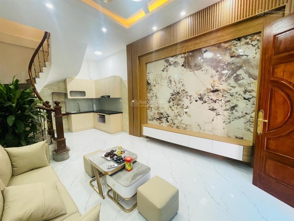 Giảm chào! nguyễn đức cảnh, 20m ra ô tô, 2 thoáng, dân xây, sân riêng, sđcc, ko qh