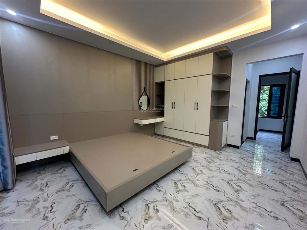 Minh khai, ôtô đỗ cửa, 2 thoáng trước sau, kinh doanh, 5 tầng thang máy, full nội thất, sđcc