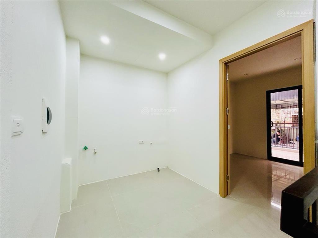 Gần phố mình khai 45m2 x5t giá nhỉnh 7 tỷ sổ cc 2 thoáng dân xây có tl bao qh