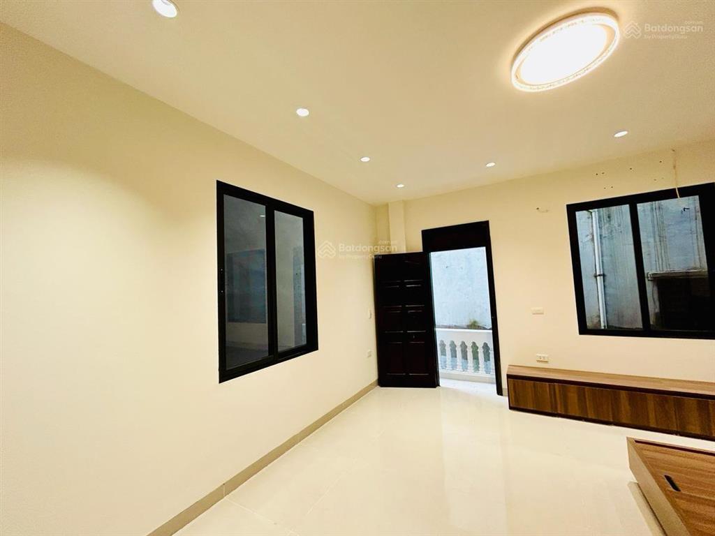 Gần phố mình khai 45m2 x5t giá nhỉnh 7 tỷ sổ cc 2 thoáng dân xây có tl bao qh