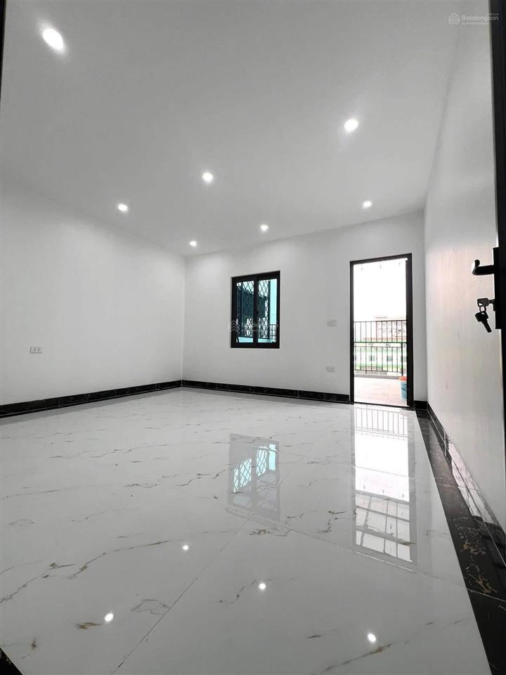 Nhà đẹp ở ngay phố minh khai 46m2 x4t giá nhỉnh 7 tỷ sổ cc có tl 2 thoáng dân xây bao qh