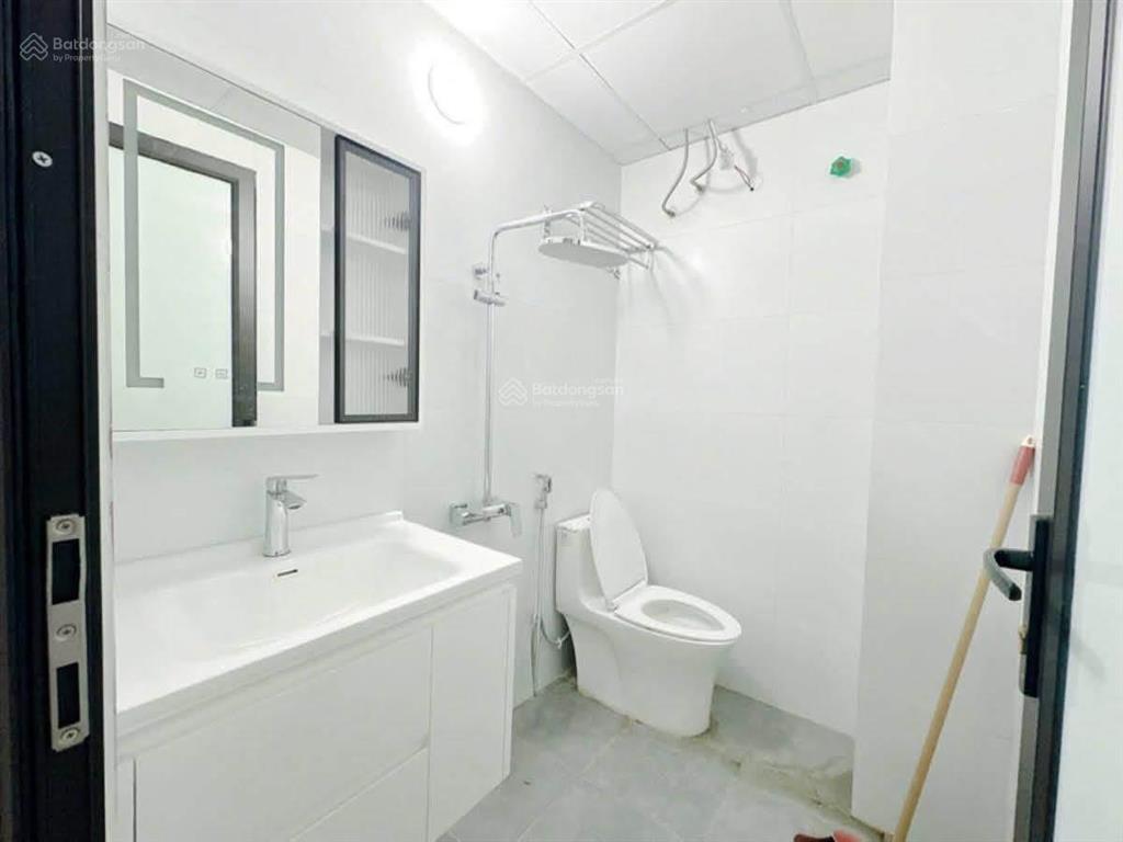 Sau nhà mặt phố thanh nhàn ô tô đỗ cửa 40m2x4t giá nhỉnh 12 tỷ sổ cc có tl bao qh kd đỉnh