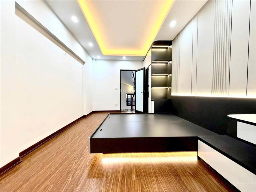 Gần phố kim ngưu 35m2 x5t giá nhỉnh 6 tỷ sổ cc có tl 2 thoáng full nội thất ở ngay