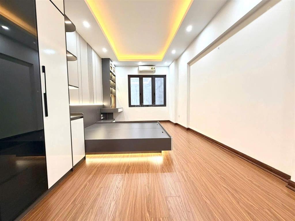 Gần phố kim ngưu 35m2 x5t giá nhỉnh 6 tỷ sổ cc có tl 2 thoáng full nội thất ở ngay