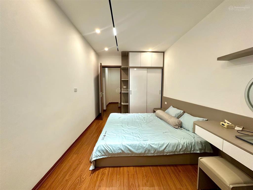 Nhà lô góc kim ngưu, ngõ thông 2 thoáng, 5 tầng xây mới 3 ngủ full nội thất, sđcc, ko quy hoạch