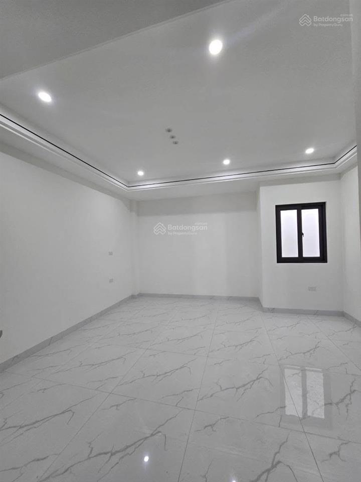 Gần phố mình khai 35m2 x5t giá 6.45 tỷ sổ cc có tl bao qh 2 thoáng dân xây ở ngay