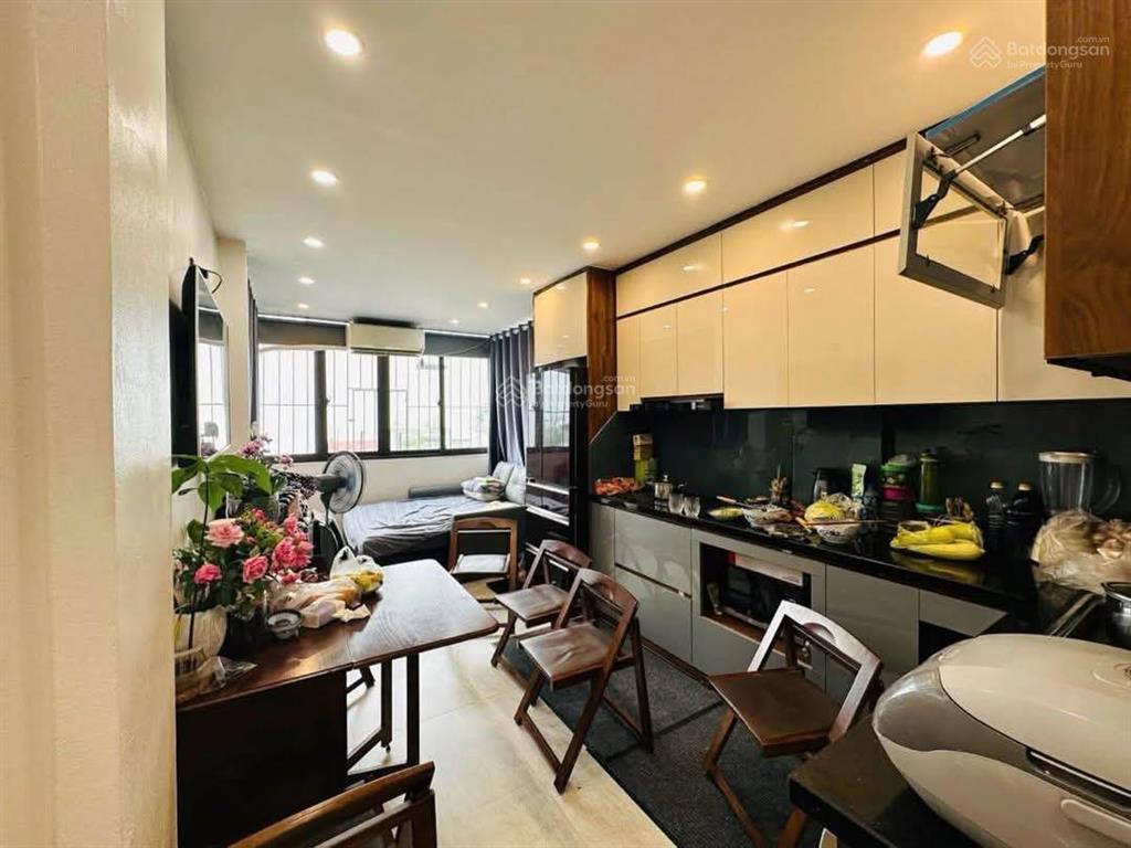 Gần phố trương định 33m2 x 5t giá 6.3 tỷ nhà dân xây chắc chắn 2 thoáng ở ngay sổ cc có tl