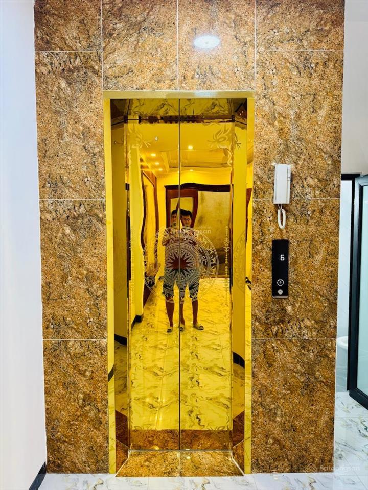 Ô tô đỗ phố lĩnh nam 40m2 x5t thang máy nhập khẩu 2 thoáng sổ cc có tl bao qh