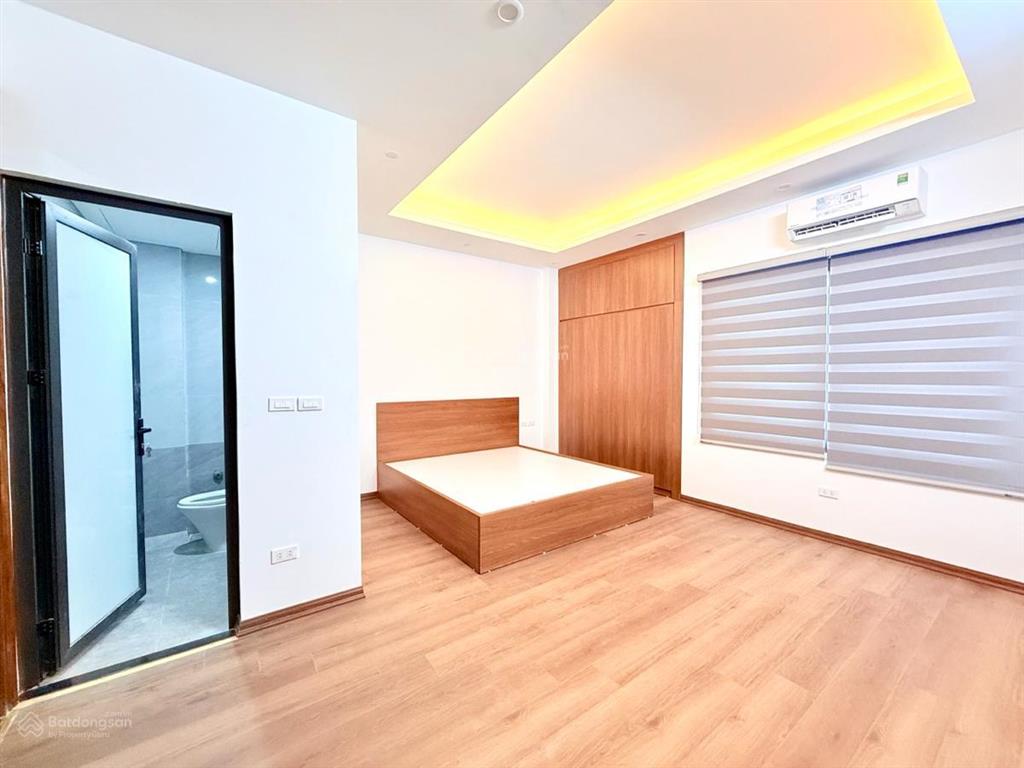 Sau nhà mặt phố bạch mai 40m2 x 5t giá nhỉnh 8 tỷ sổ cc 2 thoáng nhà dân có tl