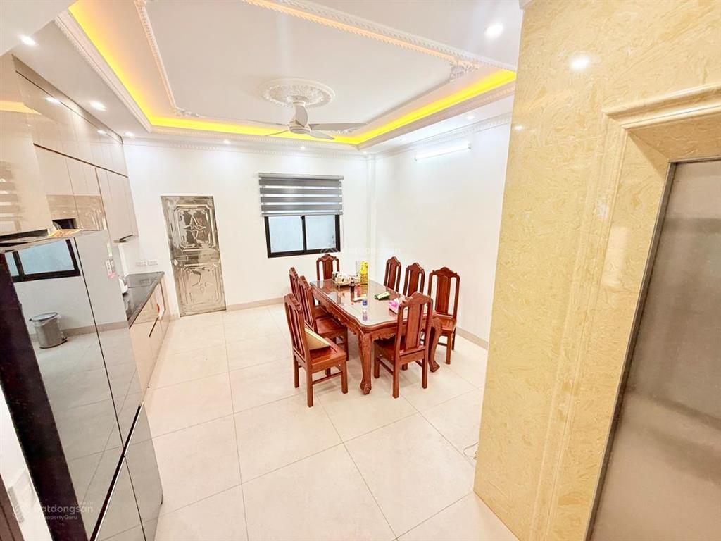 Sau nhà mặt phố bạch mai 40m2 x 5t giá nhỉnh 8 tỷ sổ cc 2 thoáng nhà dân có tl