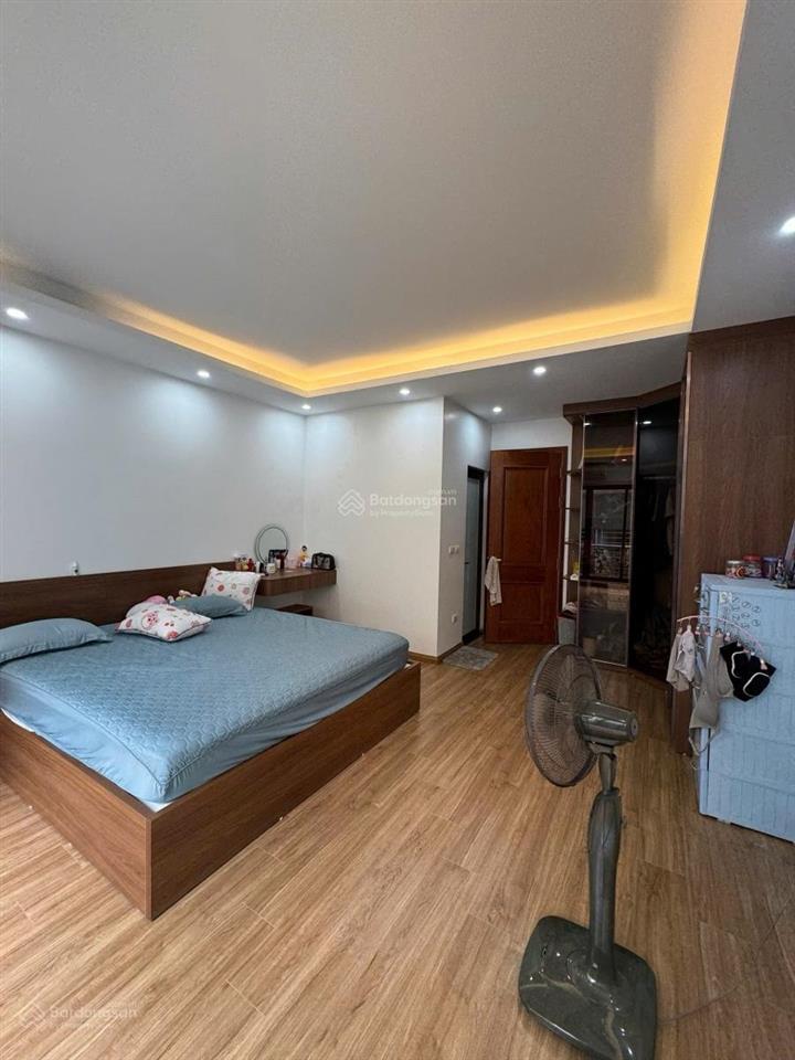 Sau nhà mặt phố bạch mai 40m2 x 5t giá nhỉnh 8 tỷ sổ cc 2 thoáng nhà dân có tl