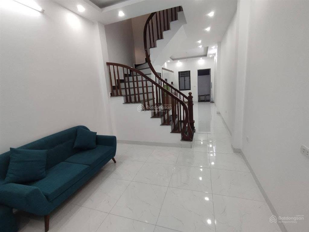 6 tầng ngõ ba gác giá tốt gần phố vĩnh tuy25m2 x6t giá 4.1 tỷ sổ cc có tl