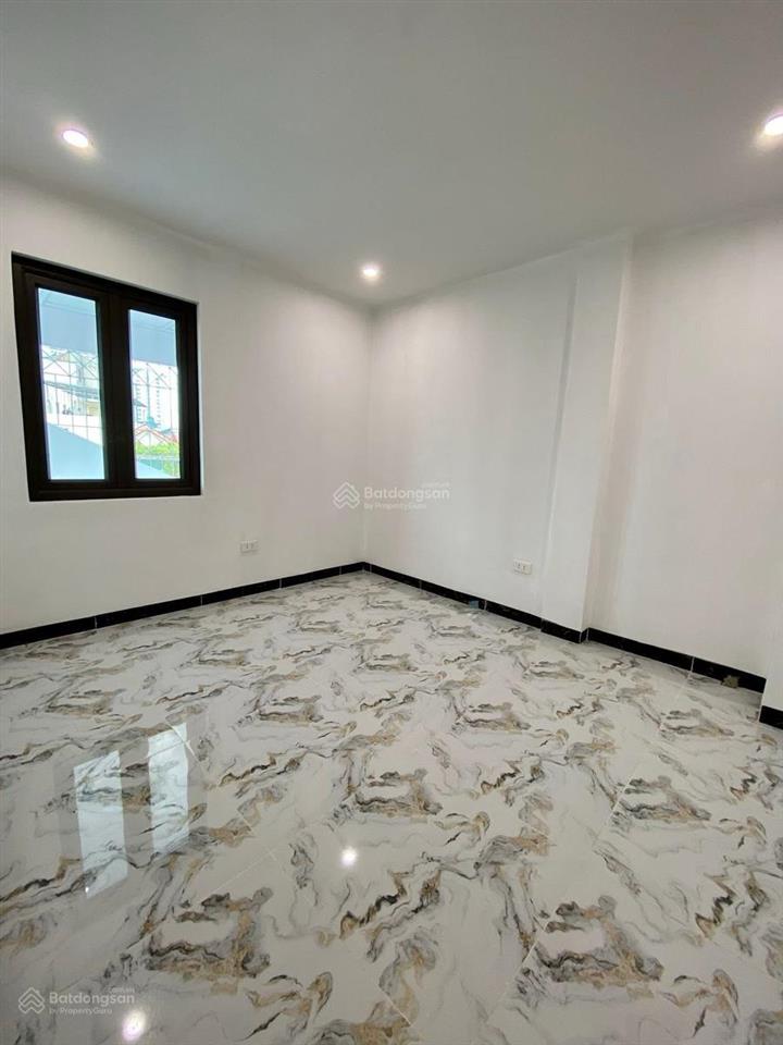 Mặt ngõ ô tô kinh doanh phố minh khai 40m2x5t giá 7.5 tỷ thang máy nhà mới sổ đỏ cc có tl bao qh