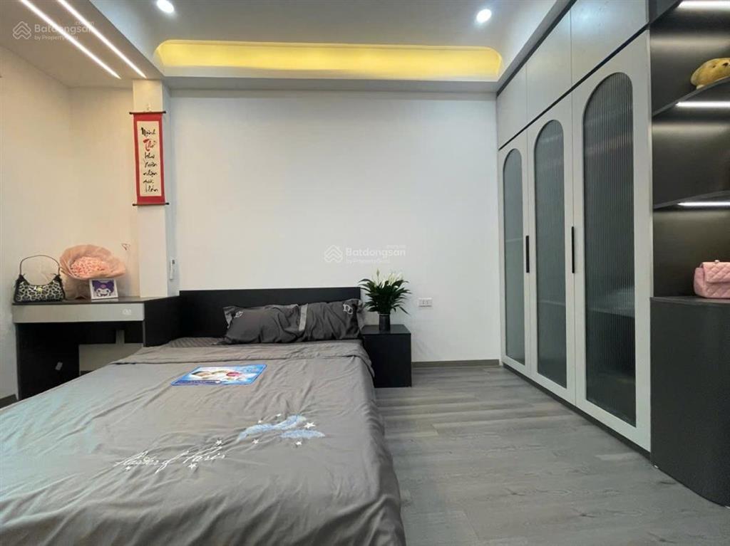 6.4 tỷ nhà minh khai, 2 thoáng, ngõ thông, xây mới 3 ngủ nội thất, sđcc, không quy hoạch